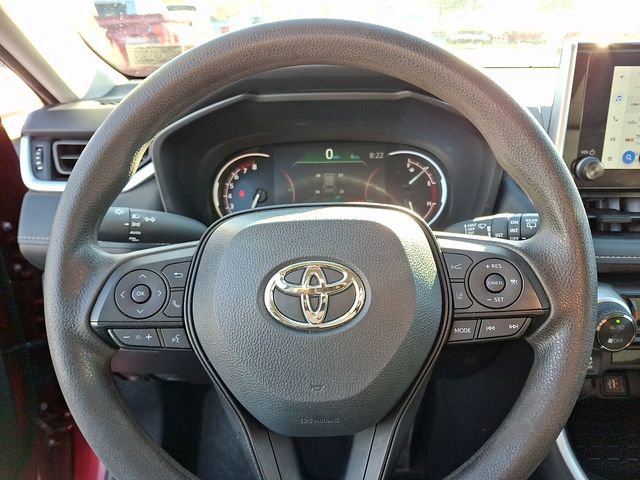 Used 2025 Toyota RAV4 XLE image 19