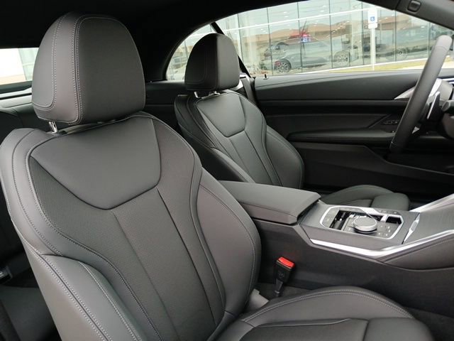 New 2025 BMW 430i Convertible w/ M Sport Package image 17