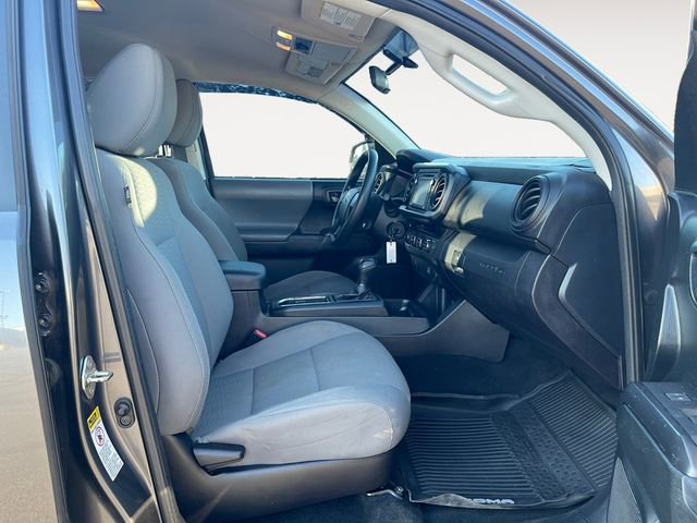 Used 2017 Toyota Tacoma SR image 15