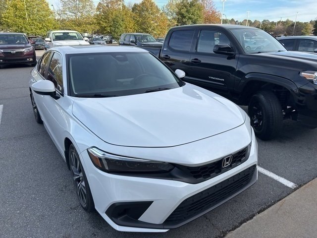 Certified 2022 Honda Civic EX-L image 2