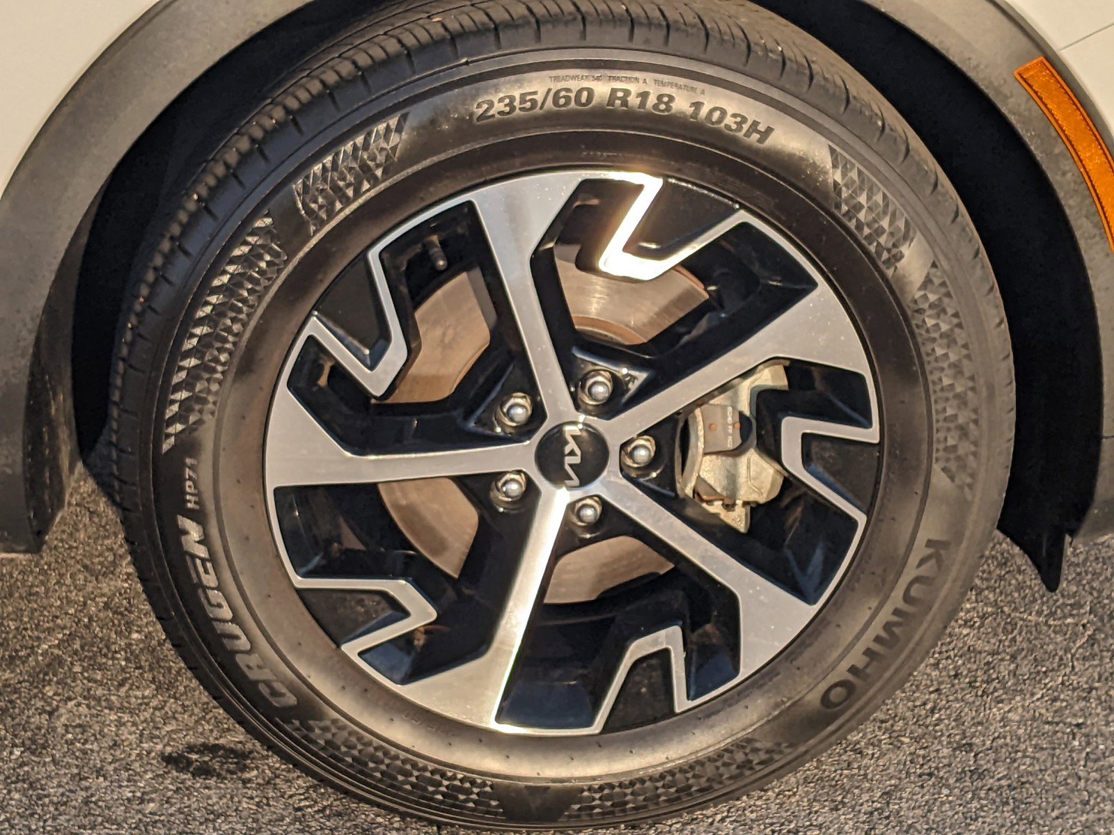 Certified 2023 Kia Sportage EX image 9