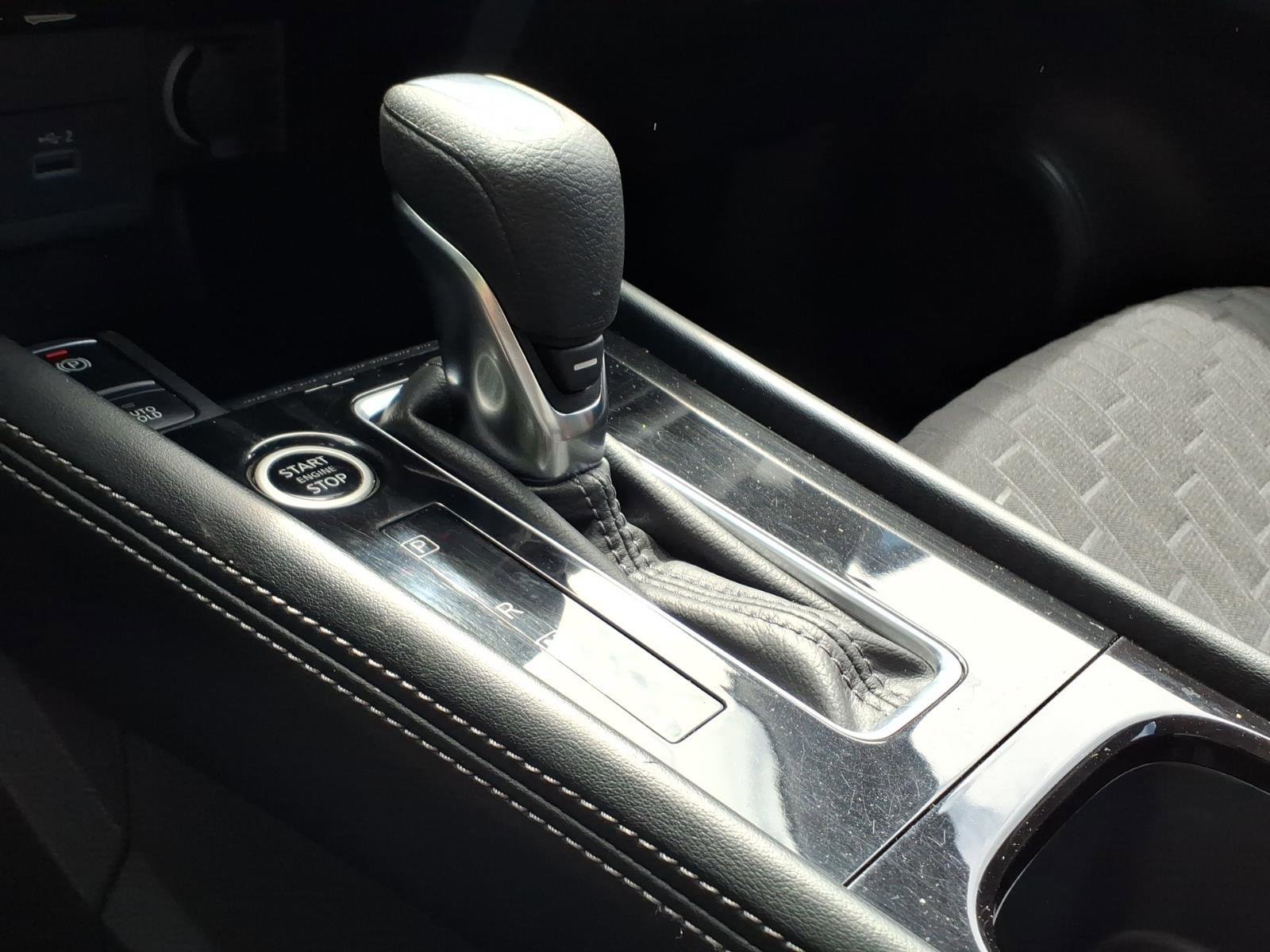 Used 2023 Nissan Kicks SR FWD image 19