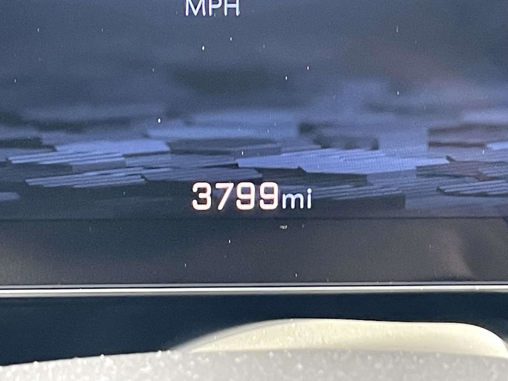 Used 2025 Chevrolet Tahoe LS image 29