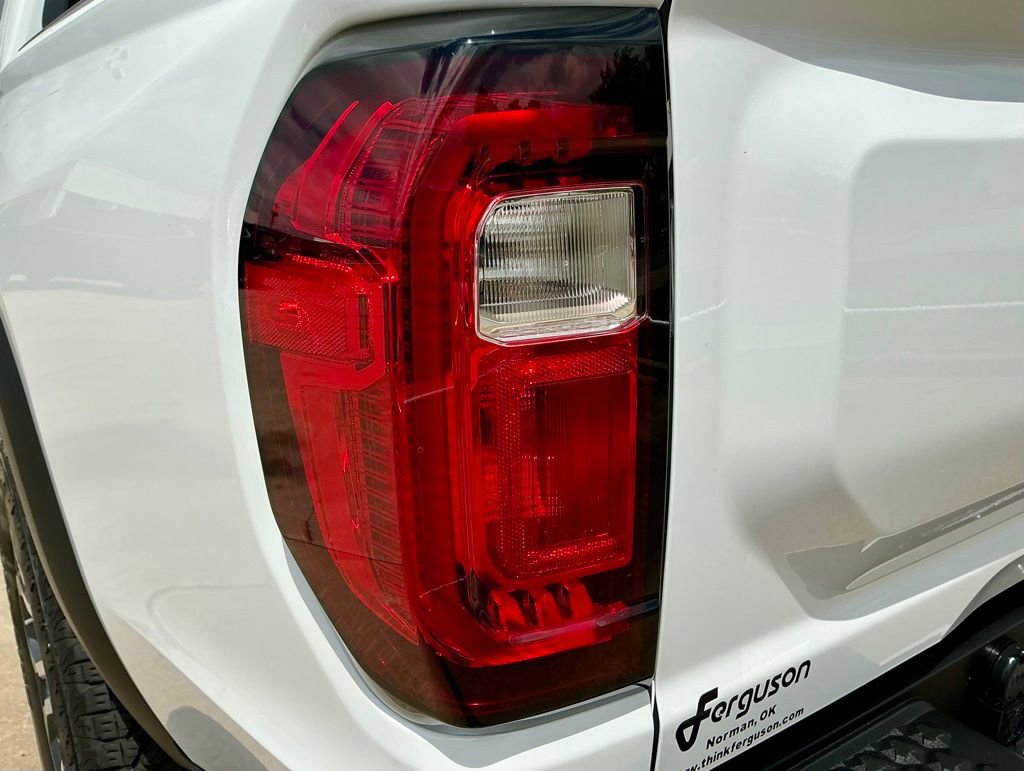 Used 2024 GMC Canyon AT4 w/ Technology Package AWD/4WD image 13