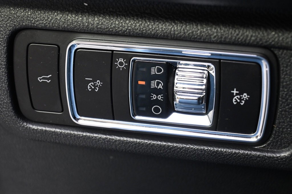 New 2026 Lincoln Corsair Premiere image 24