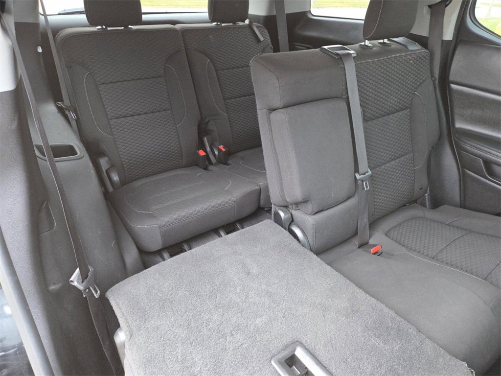 Used 2019 GMC Acadia SLE image 17