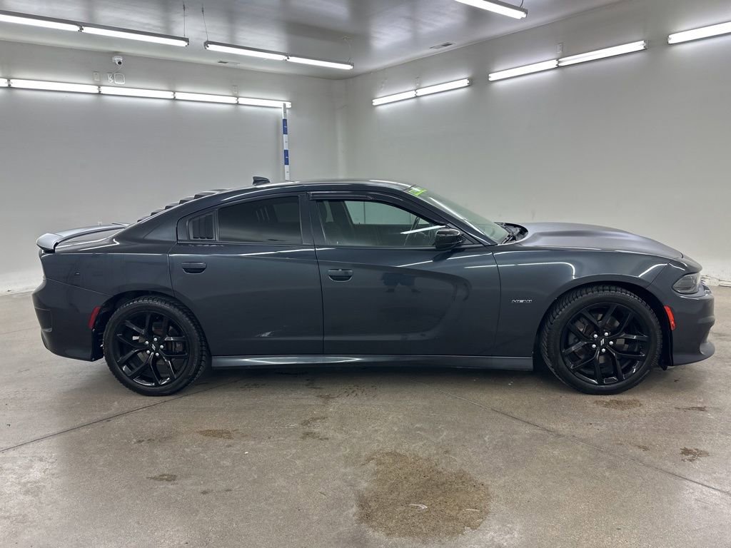 Used 2019 Dodge Charger R/T w/ Blacktop Package RWD image 13
