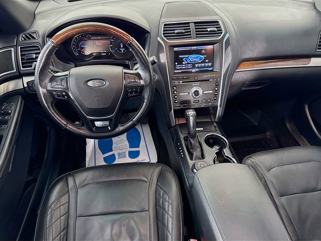 Used 2016 Ford Explorer Platinum AWD/4WD image 28