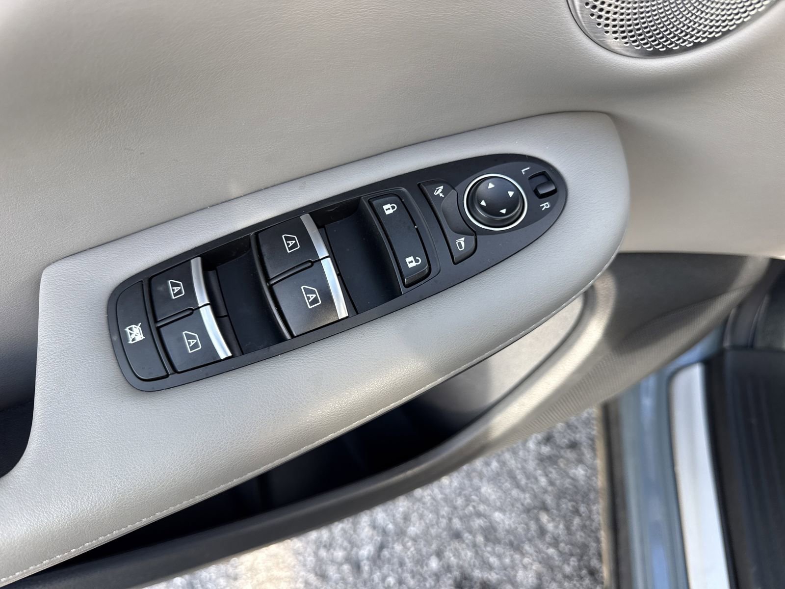 Used 2025 INFINITI QX50 Luxe image 15