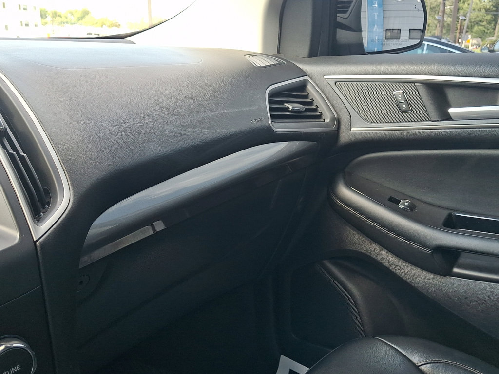 Used 2020 Ford Edge SEL w/ Convenience Package AWD/4WD image 31