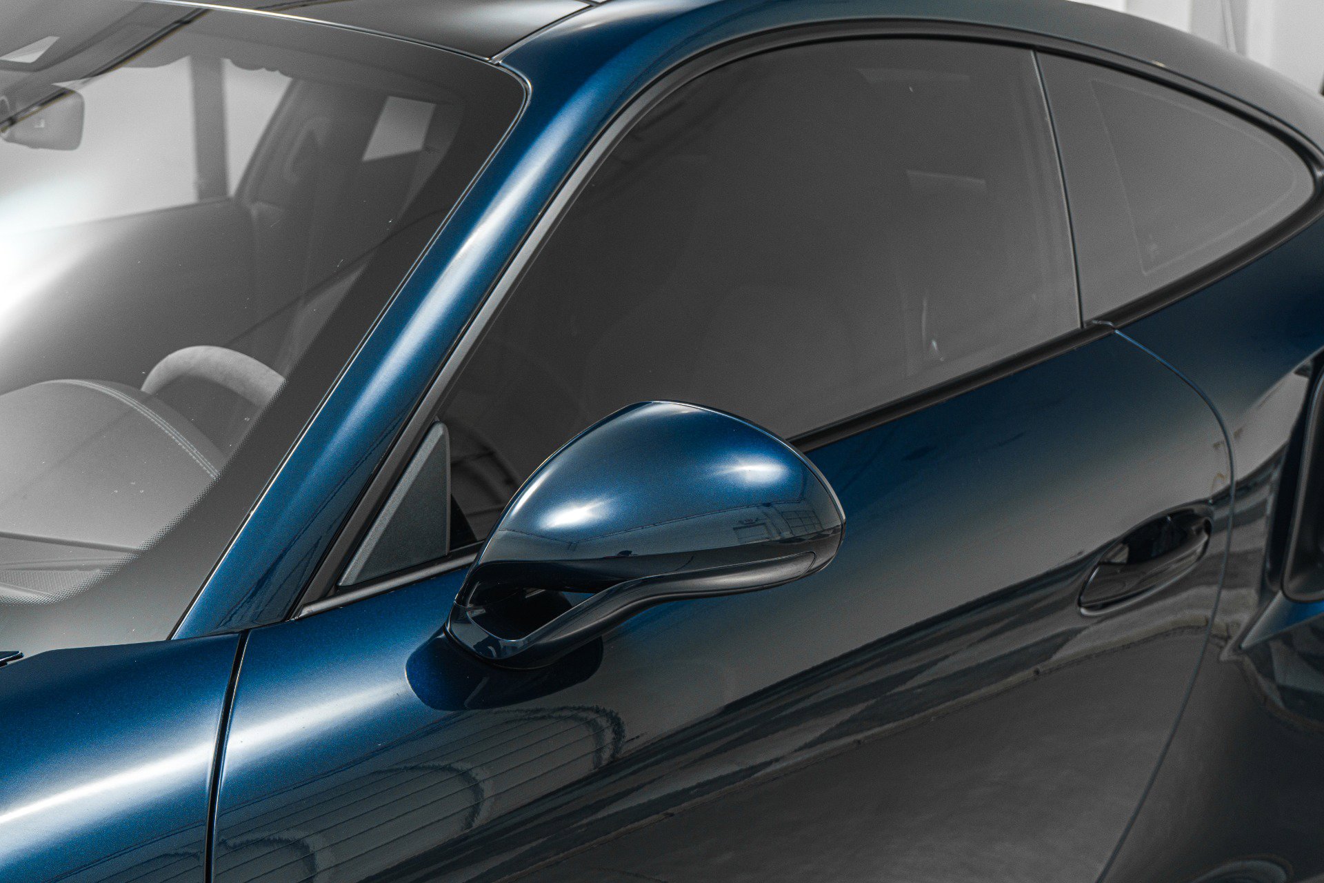 Used 2019 Porsche 911 Turbo w/ Light Design Package image 36