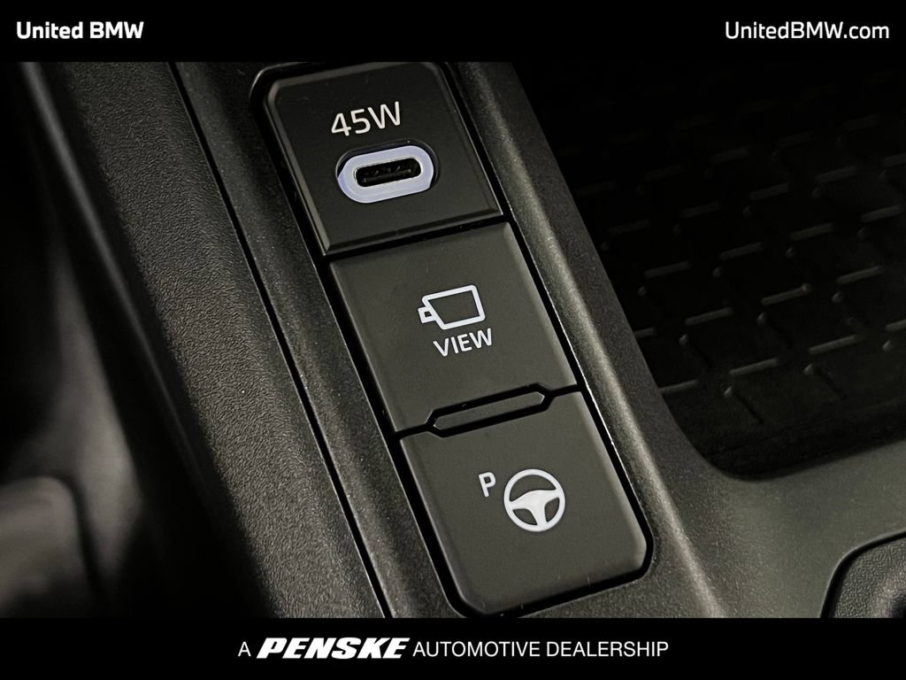 Used 2026 Toyota RAV4 XSE w/ Panoramic Sun Roof Package AWD/4WD image 15