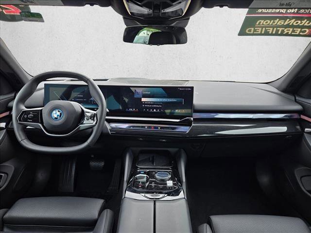 Used 2024 BMW i5 eDrive40i RWD image 18