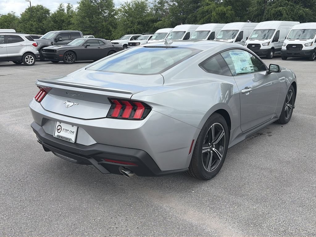 Used 2025 Ford Mustang Premium RWD image 7