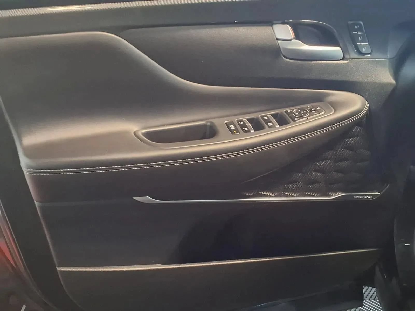 Used 2022 Hyundai Santa Fe Limited AWD/4WD image 20