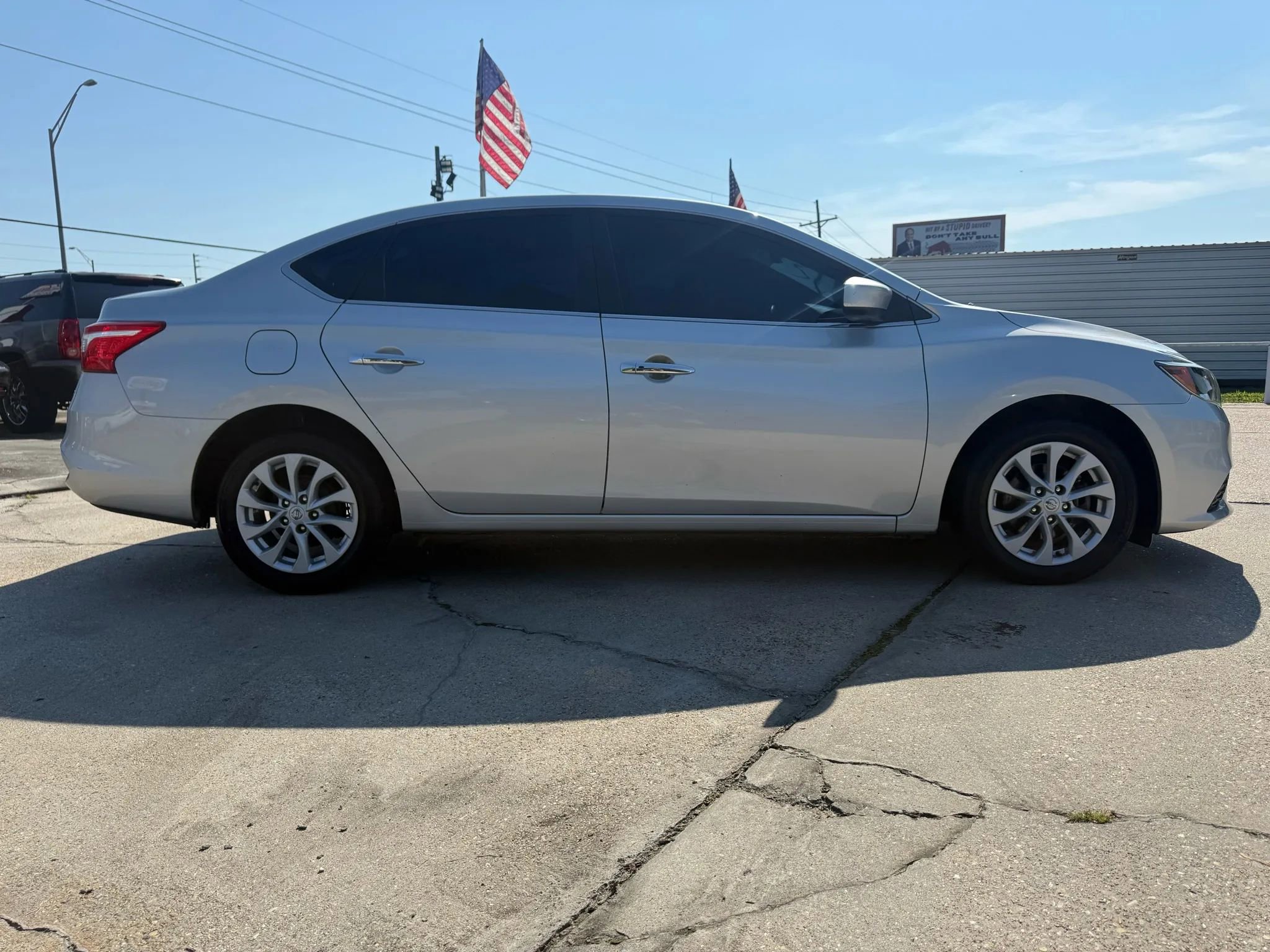 Used 2019 Nissan Sentra SV image 4