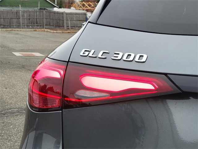 Used 2023 Mercedes-Benz GLC 300 4MATIC w/ Exclusive Trim Package image 10