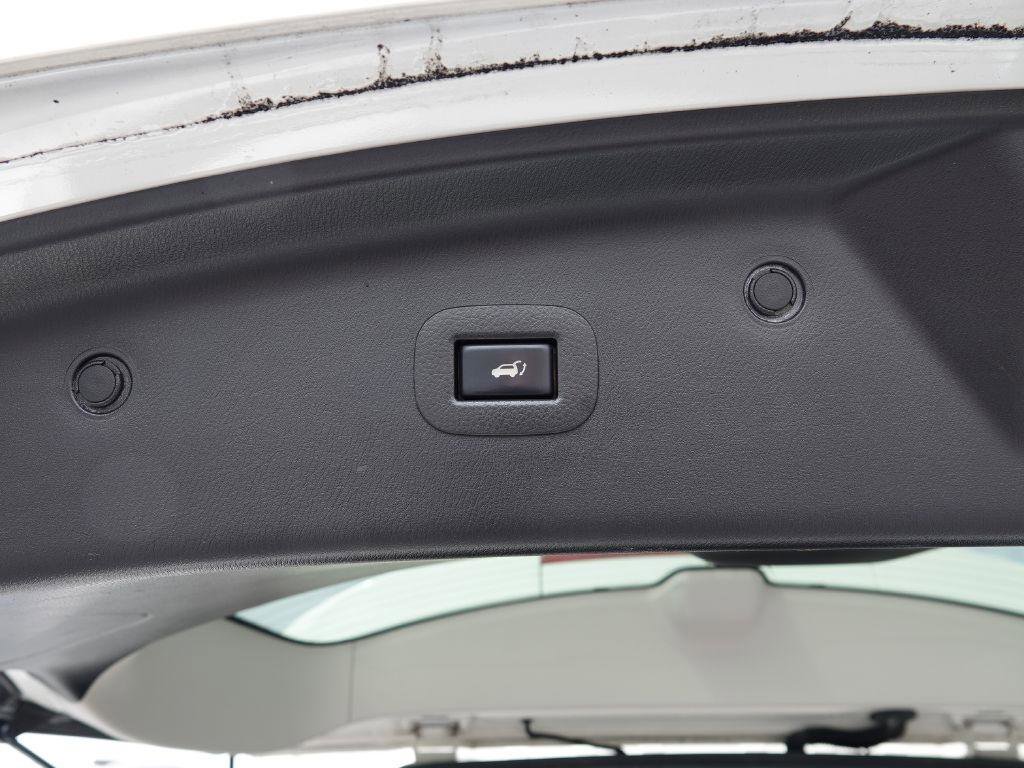 Used 2018 Nissan Armada Platinum w/ Captain Seat Package image 13