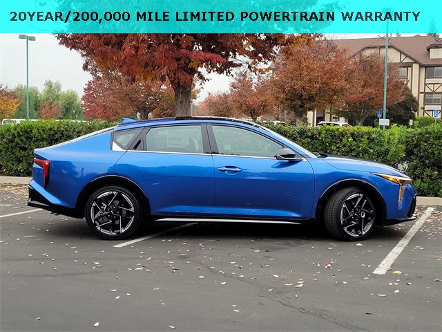 New 2025 Kia K4 GT-Line image 3