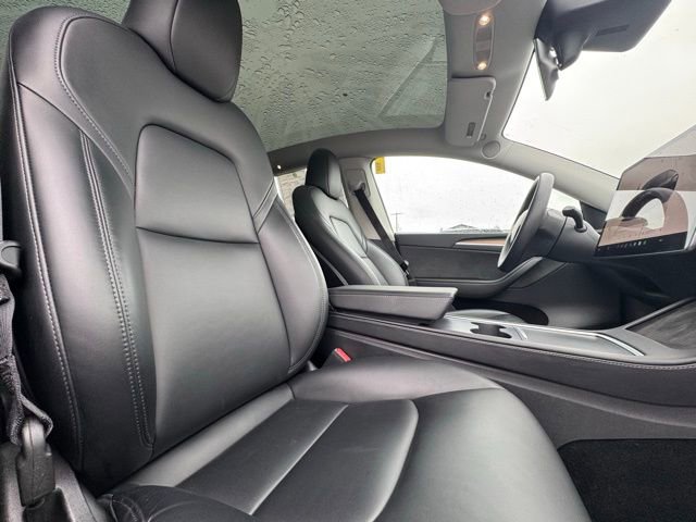 Used 2023 Tesla Model Y Long Range image 13