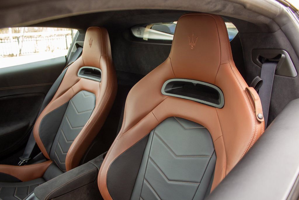 Used 2022 Maserati MC20 Coupe image 13