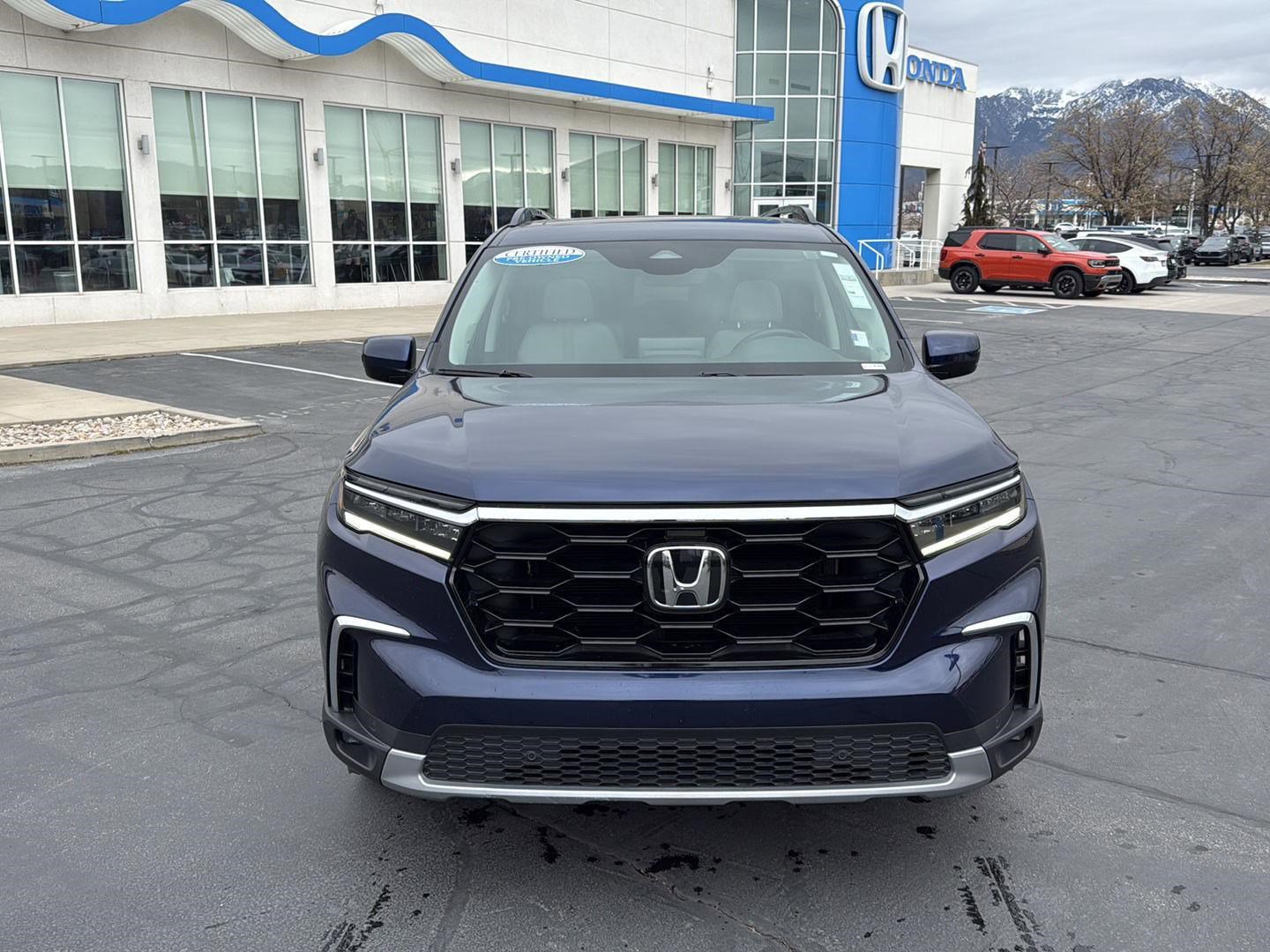 Certified 2023 Honda Pilot Touring image 4