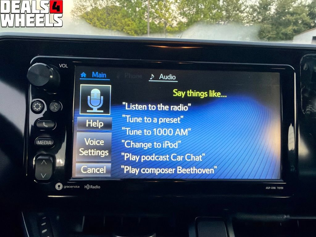 Used 2018 Toyota C-HR XLE FWD image 34