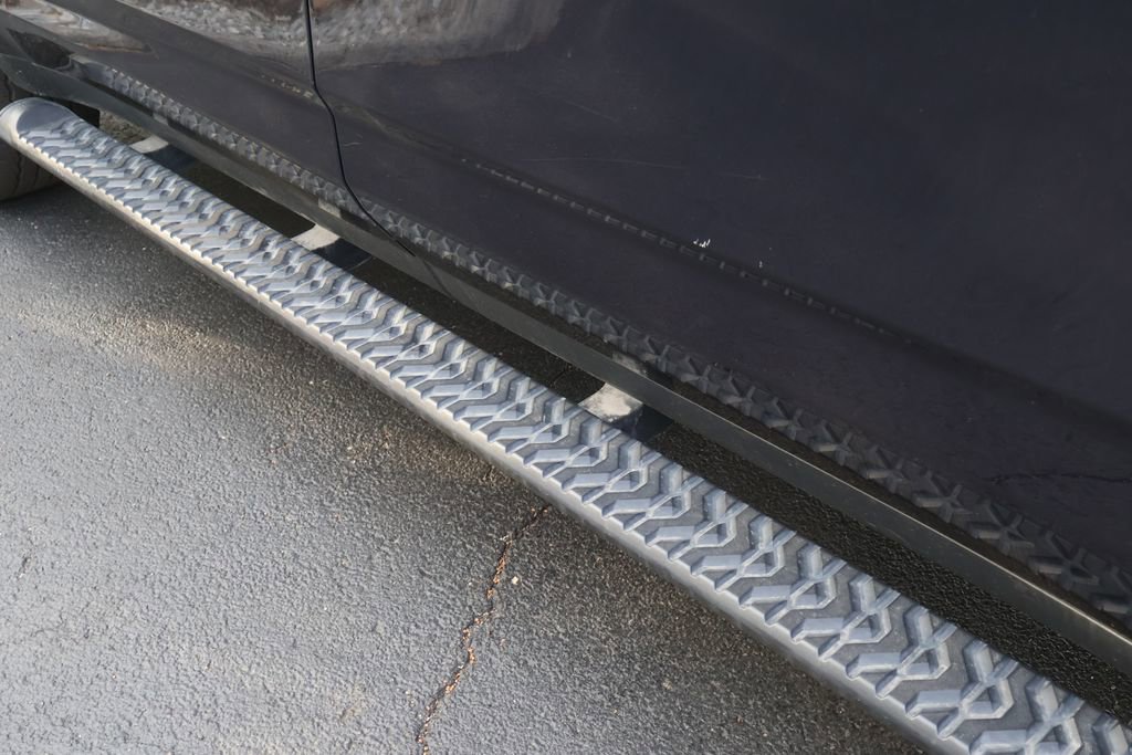 Certified 2024 Chevrolet Suburban Z71 w/ Off-Road Capability Package AWD/4WD image 14