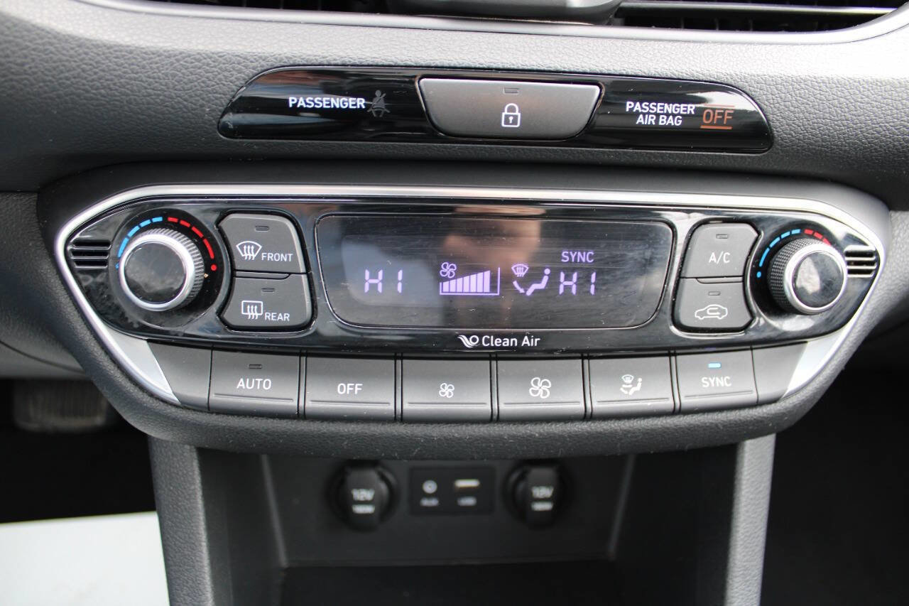 Used 2020 Hyundai Elantra GT w/ Style Package 02 image 25