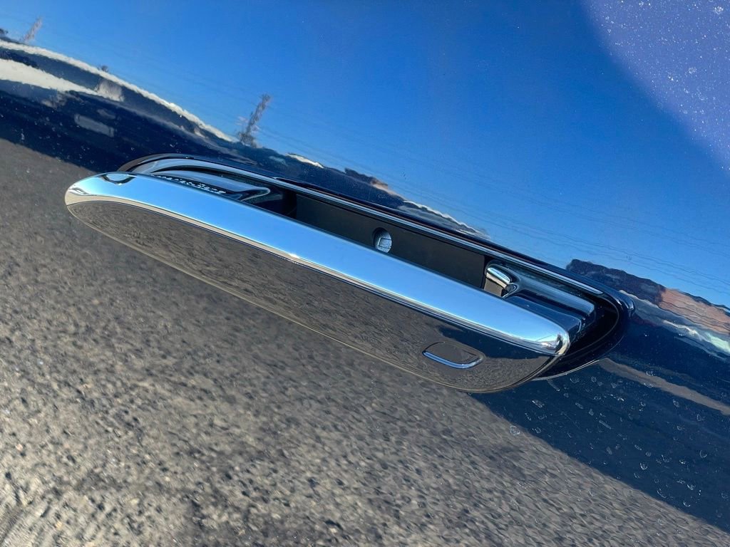 Used 2025 Mercedes-Benz E 450 4MATIC All-Terrain Wagon image 22