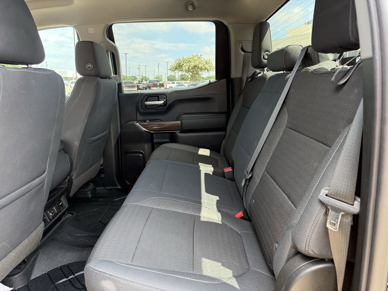 Used 2019 Chevrolet Silverado 1500 LT Trail Boss AWD/4WD image 25