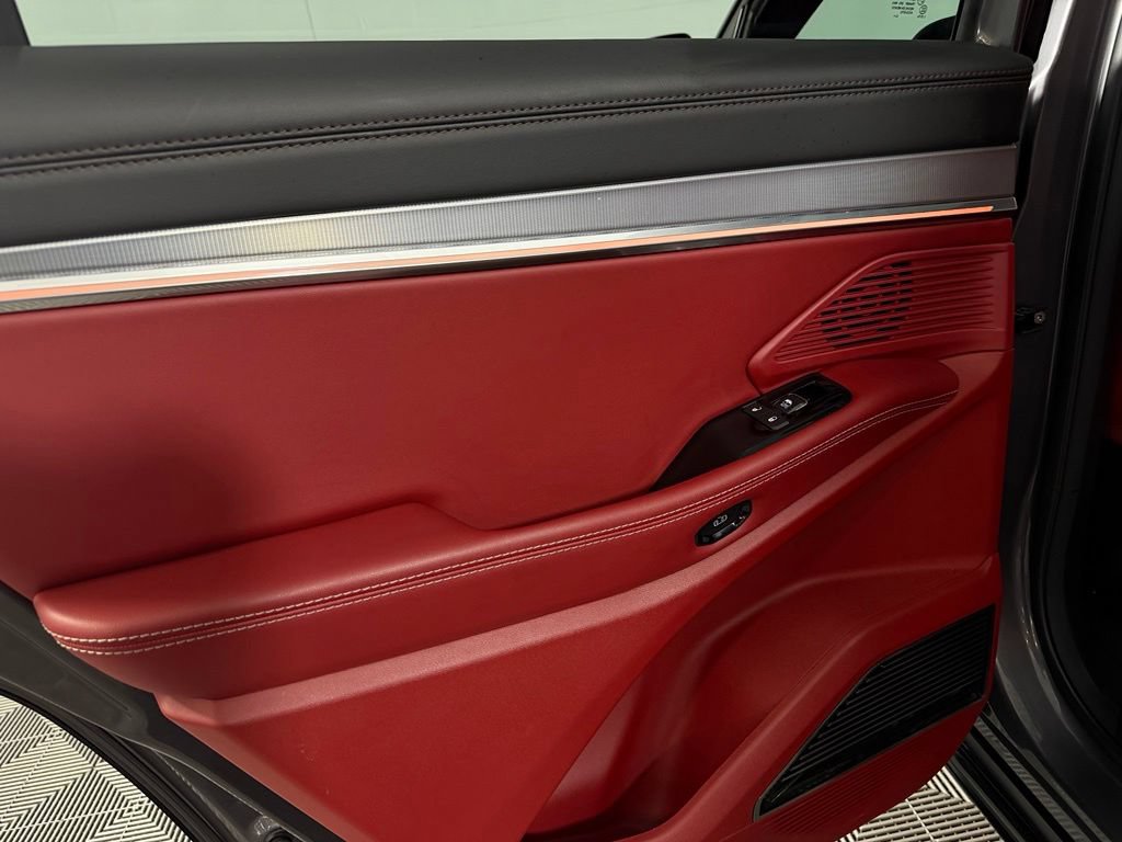 Used 2025 Jeep Wagoneer S Launch Edition AWD/4WD image 29