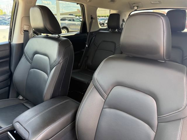 Used 2025 Nissan Pathfinder SL image 15