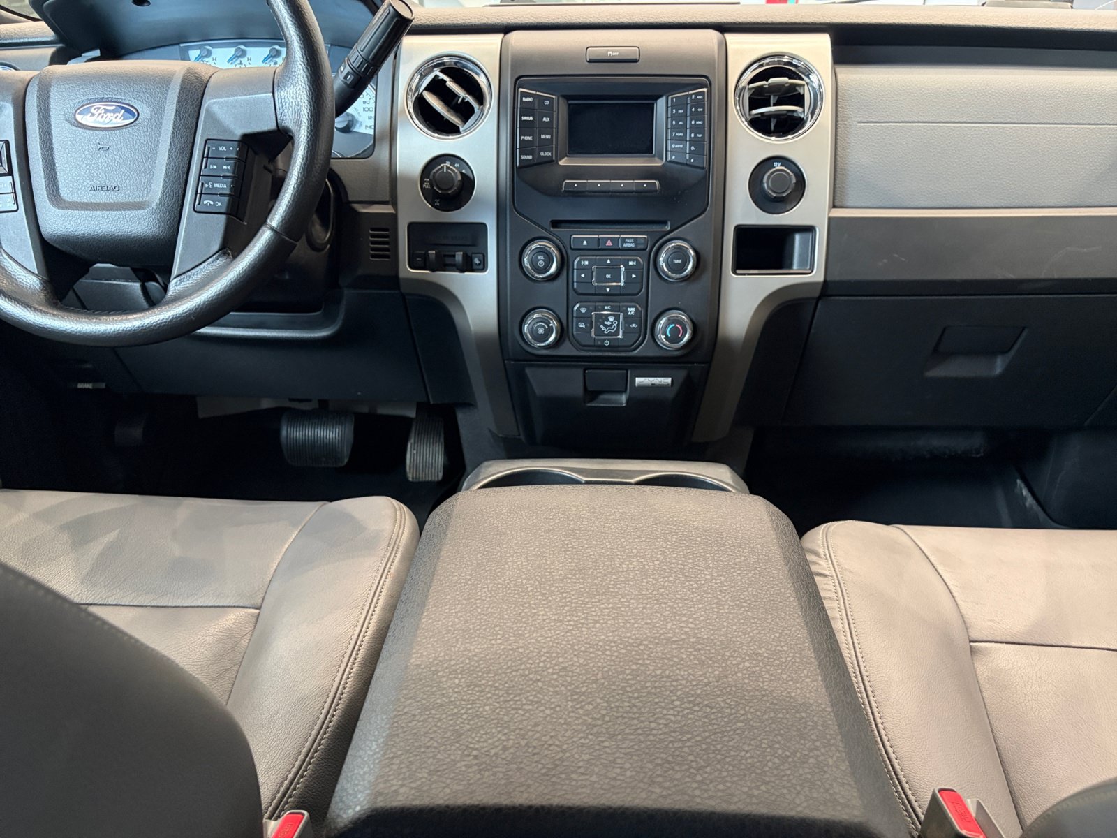 Used 2013 Ford F150 XLT w/ Luxury Equipment Group AWD/4WD image 17