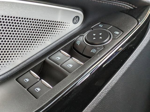 Used 2022 Ford Explorer Platinum w/ Technology Package image 28