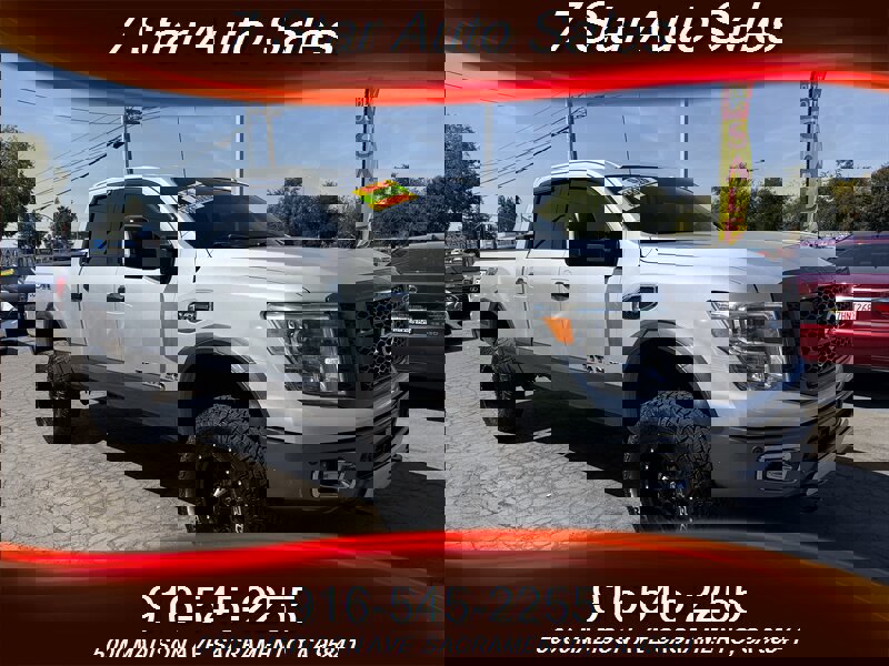 Used 2017 Nissan Titan PRO-4X image 1