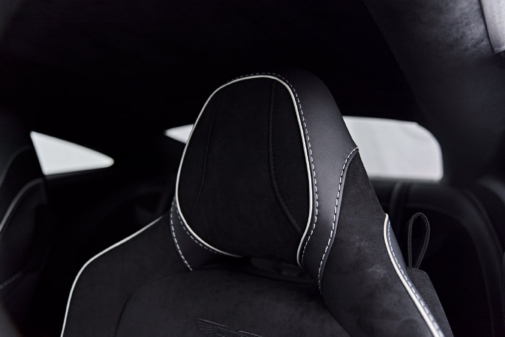 Used 2023 Aston Martin DBS Coupe RWD image 43