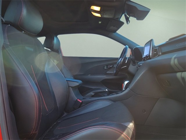 Used 2019 Hyundai Veloster 2.0 Premium image 15