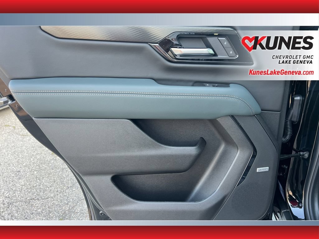 New 2026 GMC Yukon AT4 w/ AT4 Premium Package AWD/4WD image 29