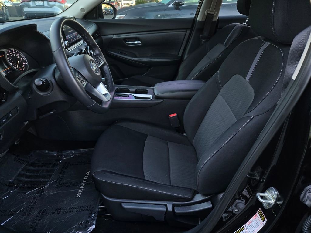 Used 2021 Nissan Sentra SV FWD image 16