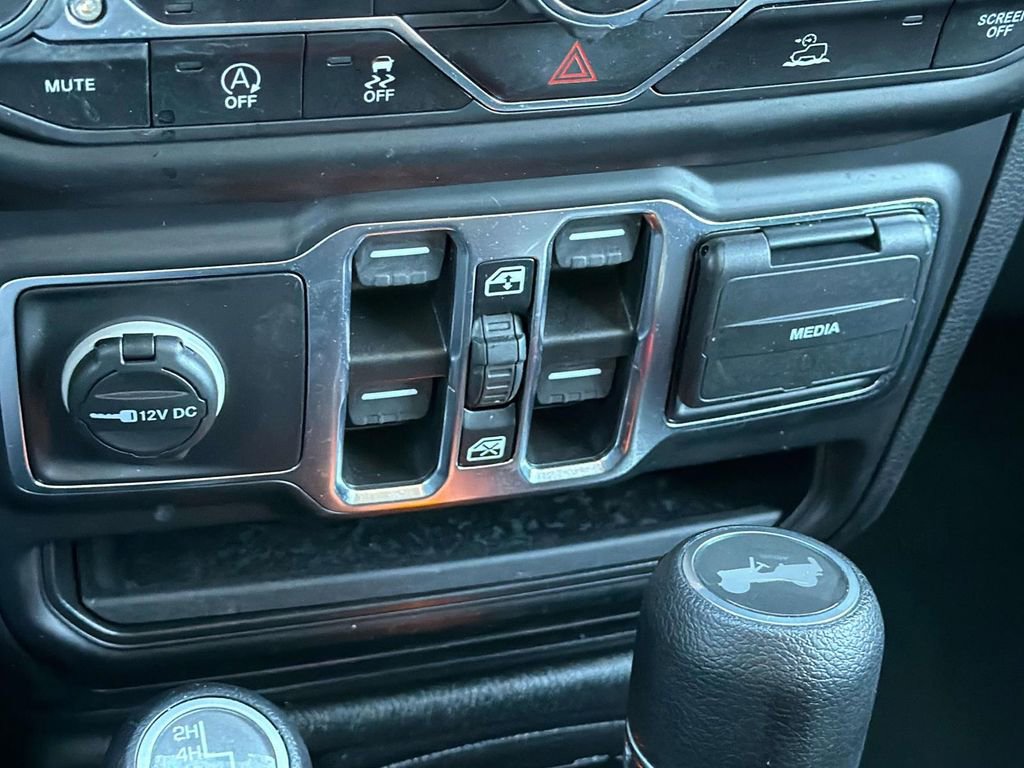 Used 2021 Jeep Wrangler Unlimited Sahara image 18