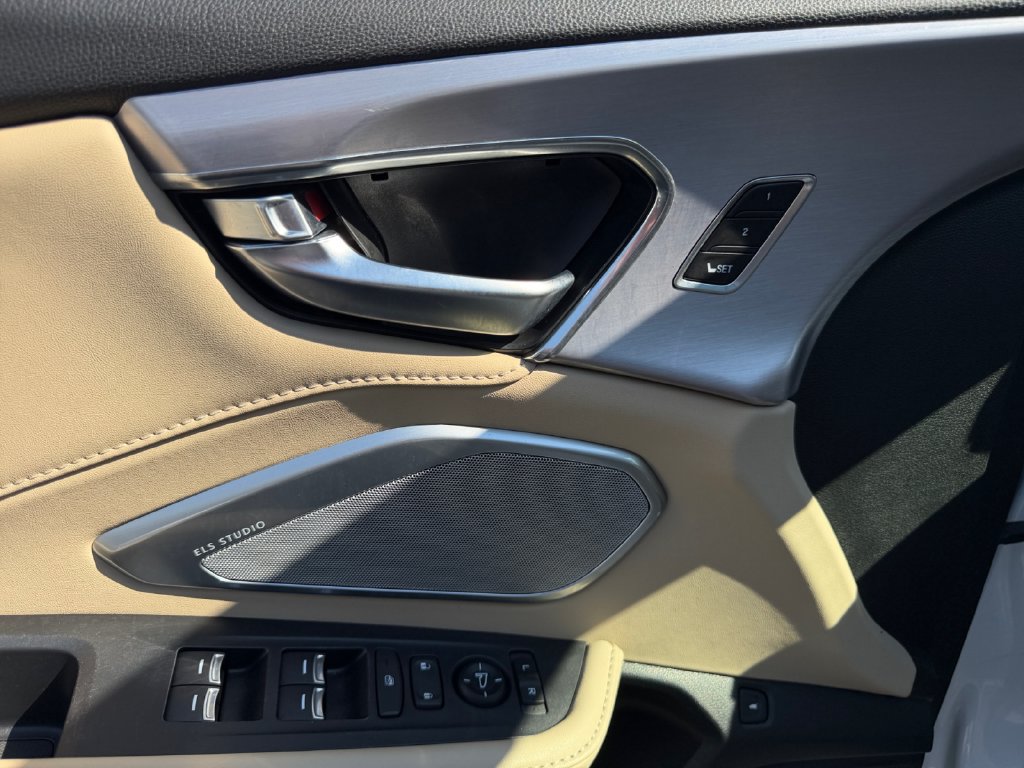 Used 2023 Acura RDX w/ Technology Package AWD/4WD image 17