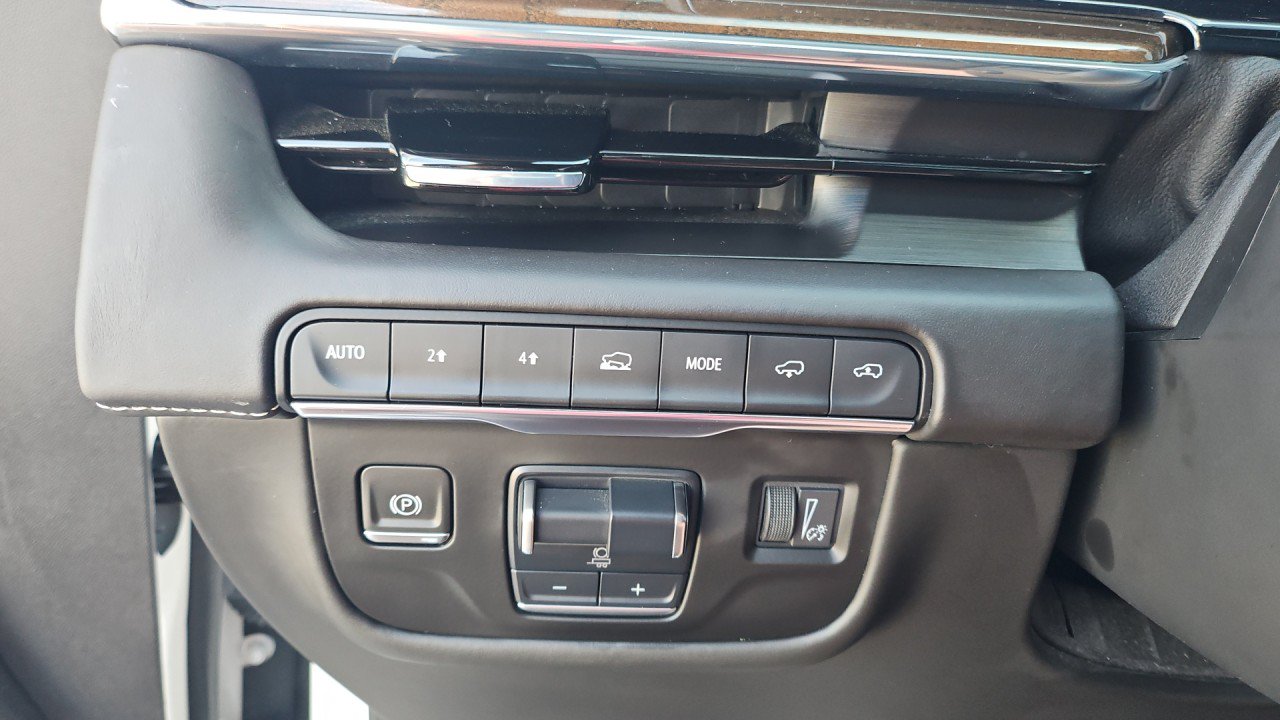 Used 2023 Cadillac Escalade Sport Platinum AWD/4WD image 19