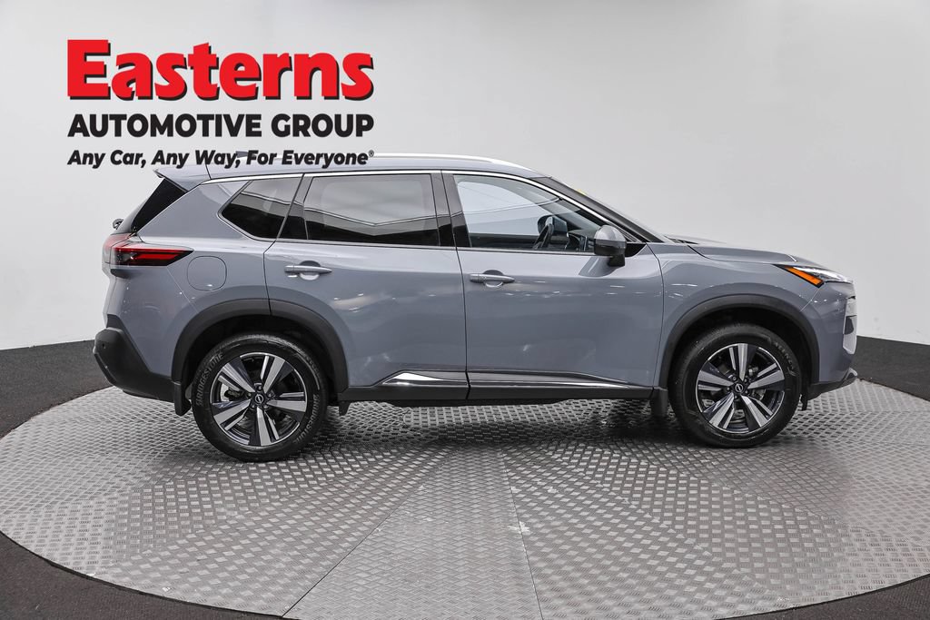 Used 2023 Nissan Rogue SL AWD/4WD image 4