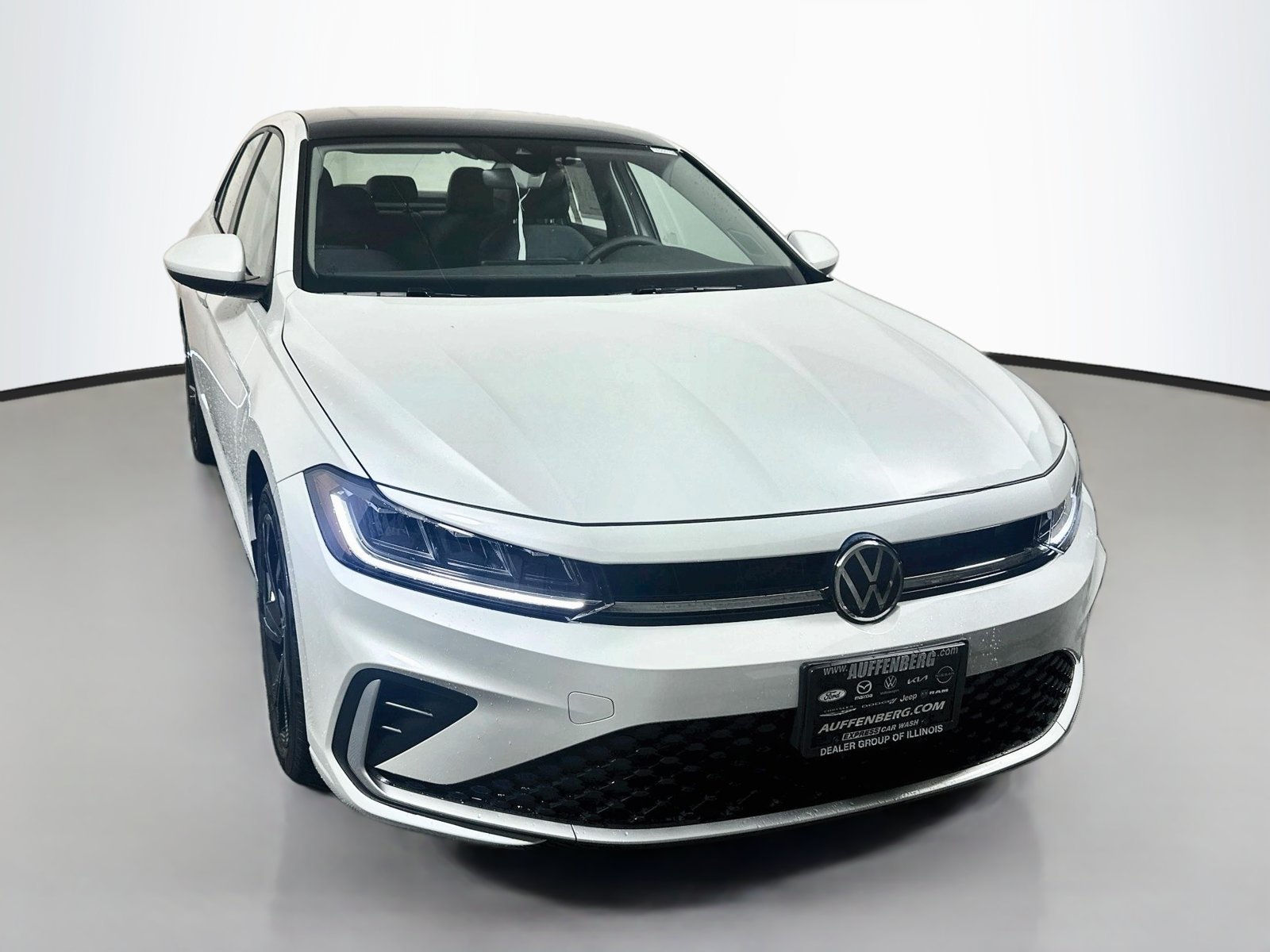 New 2027 Volkswagen Jetta SE FWD image 1