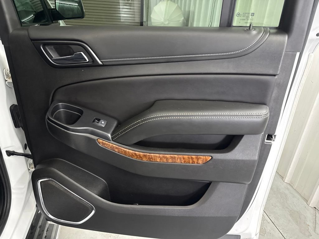 Used 2018 Chevrolet Suburban Premier AWD/4WD image 20