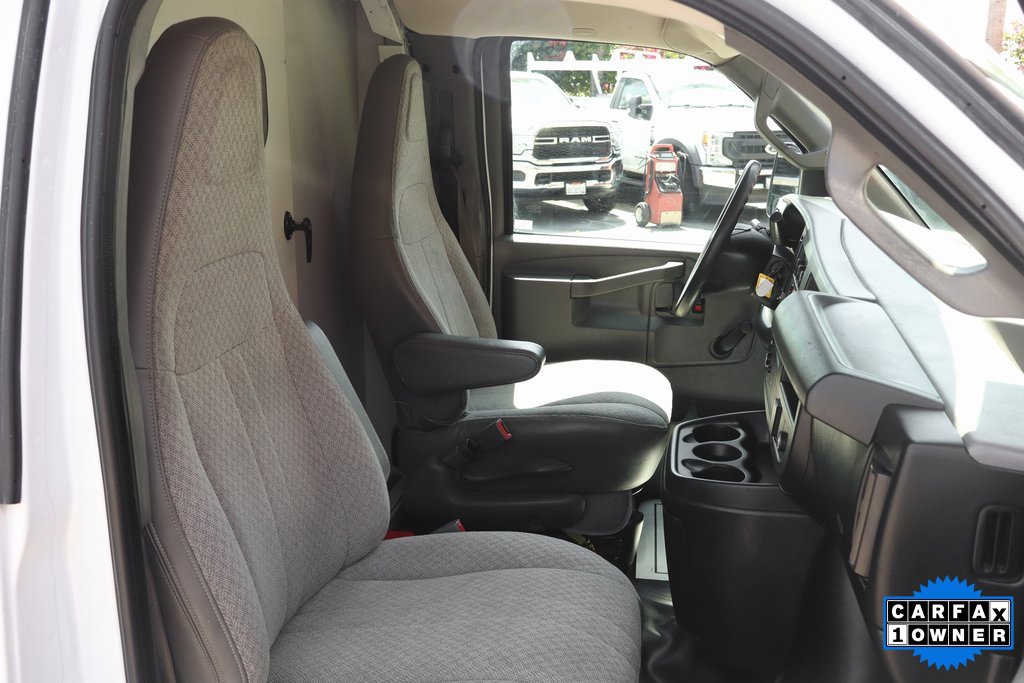 Used 2018 Chevrolet Express 3500 Work Van image 25