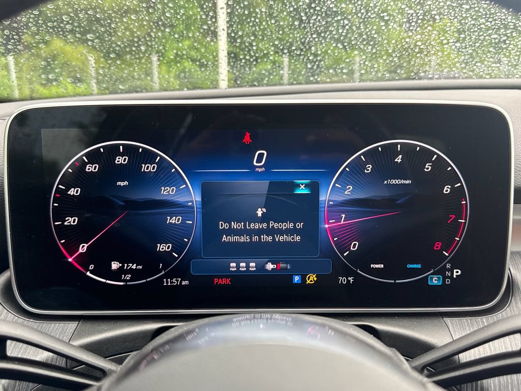 Used 2025 Mercedes-Benz C 300 Sedan image 21