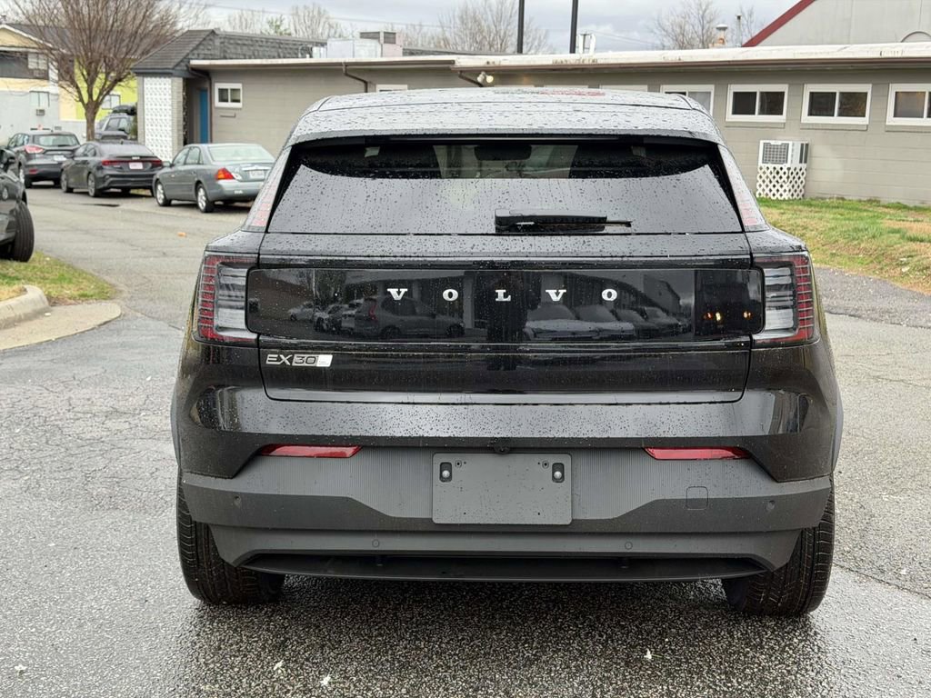 New 2026 Volvo EX30 Plus w/ Protection Package Premier image 19