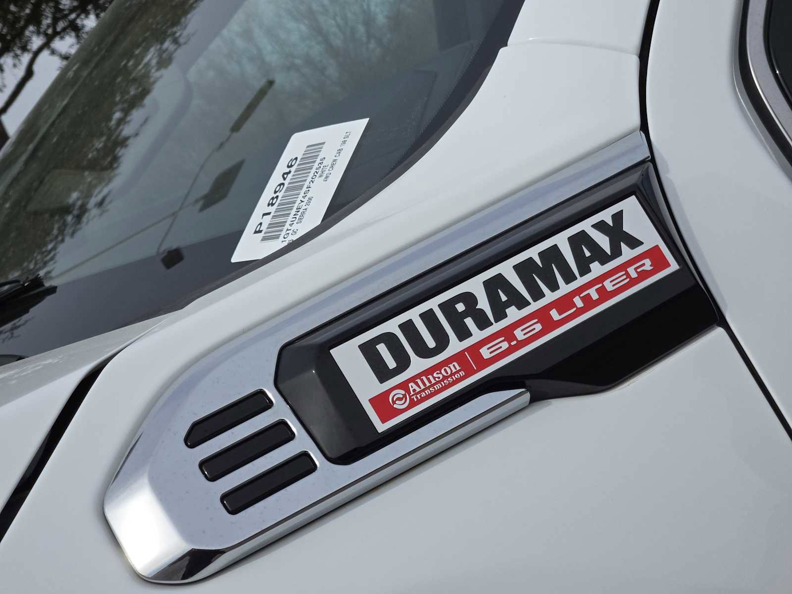 Certified 2025 GMC Sierra 2500 SLT w/ SLT Convenience Package image 10